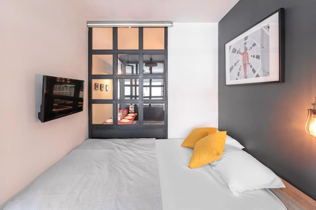 Home Cinema At The Center Of Tesalonika Bagian luar foto